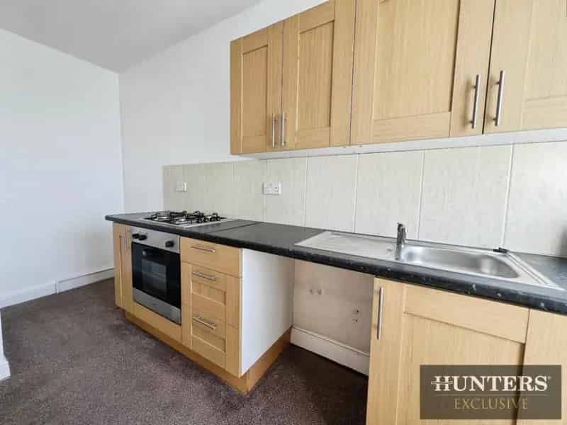 2 bedroom Flat
 To Let
