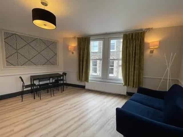 2 Bedroom Furnished Flat to Rent Cotham Hill