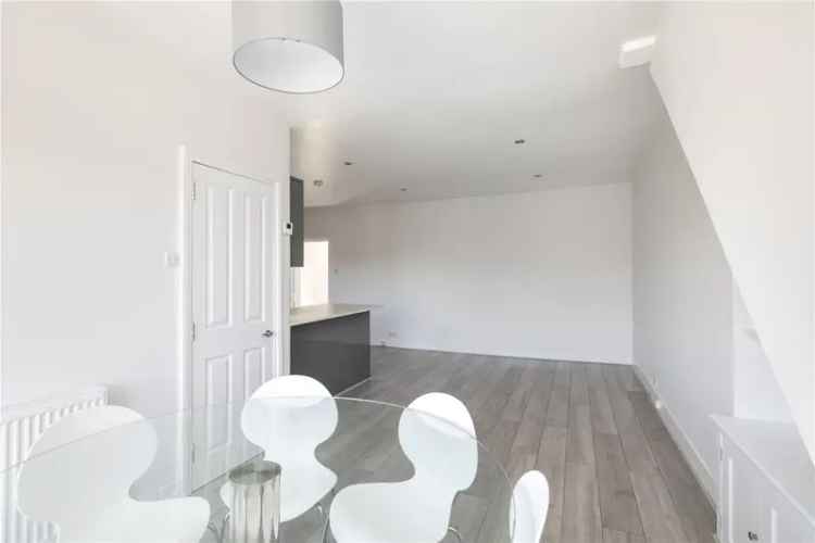 3 Bedroom Victorian Apartment Herne Hill Central London
