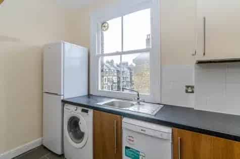 2 Bedroom 90m² Flat London Private Roof Terrace