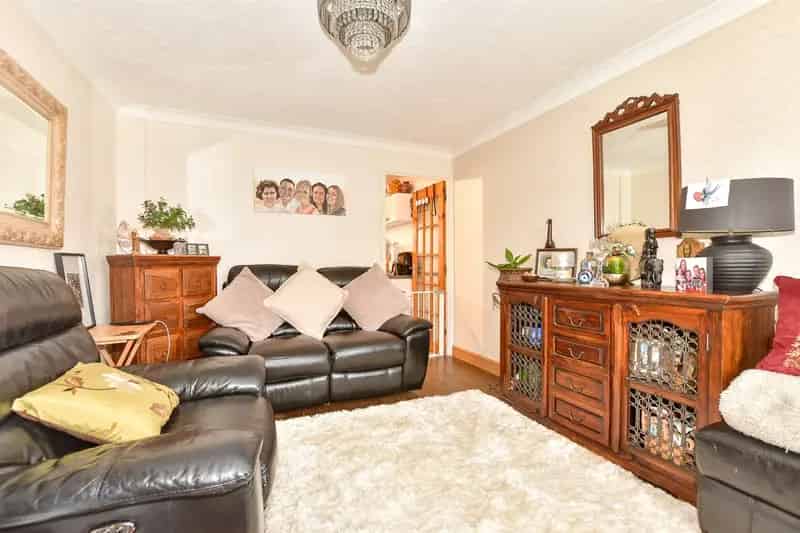2 Bedroom Terraced House for Sale in Chestfield