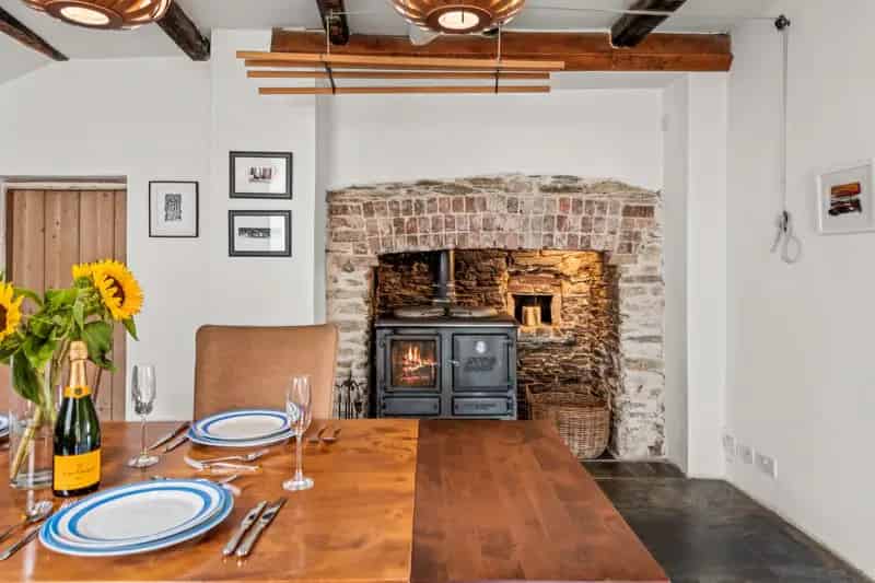 6 Bedroom Equestrian Farmhouse with 9.6 Acres Devon
