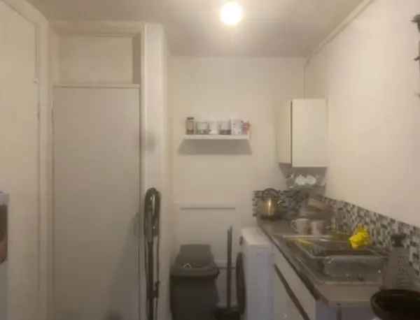 Flat For Rent in Birmingham, England