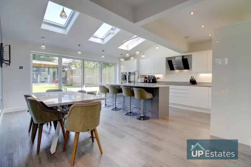 4 Bedroom Semi Detached House to Rent Walsgrave Road