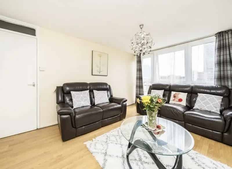 Spacious 2-Bedroom Apartment Near Central London