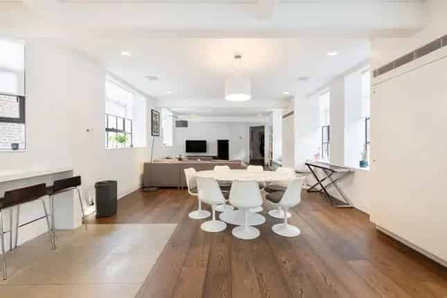 Luxury 3-Bedroom Flat near Hyde Park London