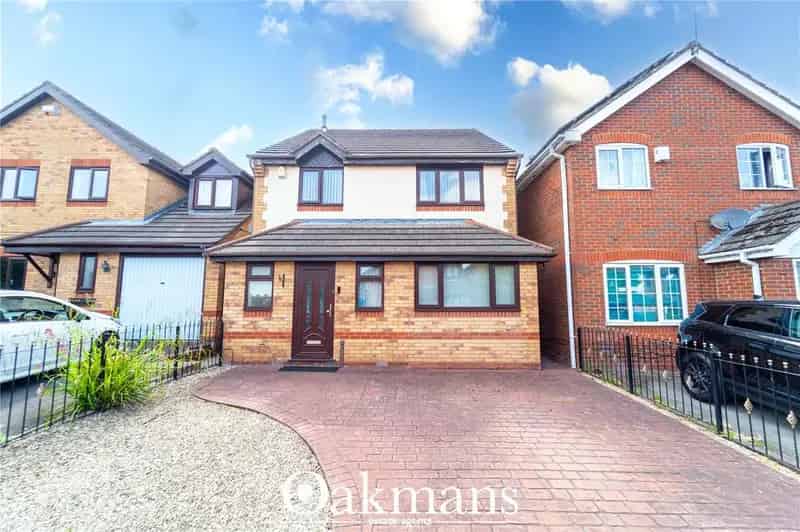 3 Bedroom Detached House for Sale in Birmingham