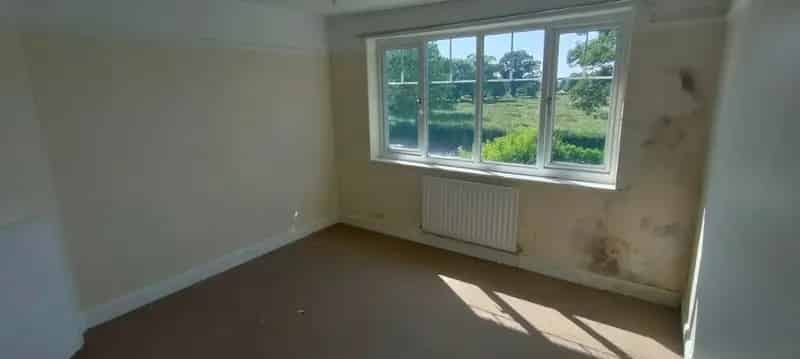 3 Bedroom Semi Detached House for Sale Rossett Wrexham