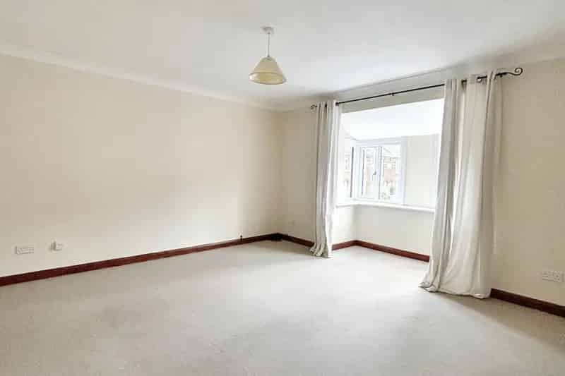 1 bedroom Flat
 To Rent