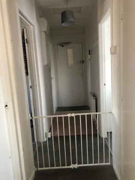 Flat For Rent in Coventry, England