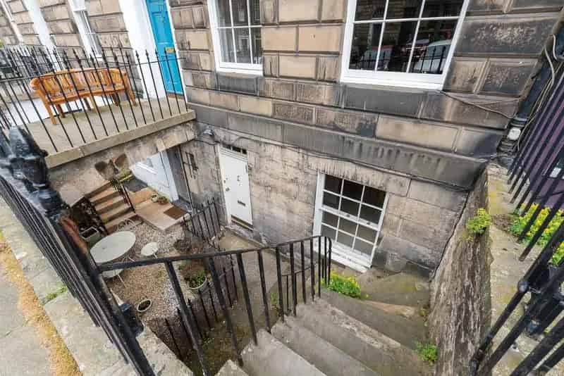1 Bedroom Apartment for Rent in Edinburgh's Georgian New Town
