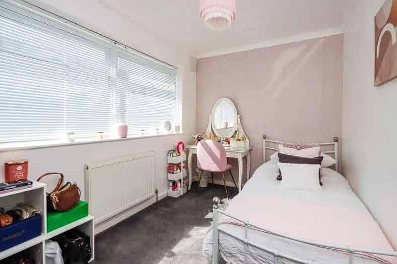 3 Bed Semi-Detached House for Sale in Flixton