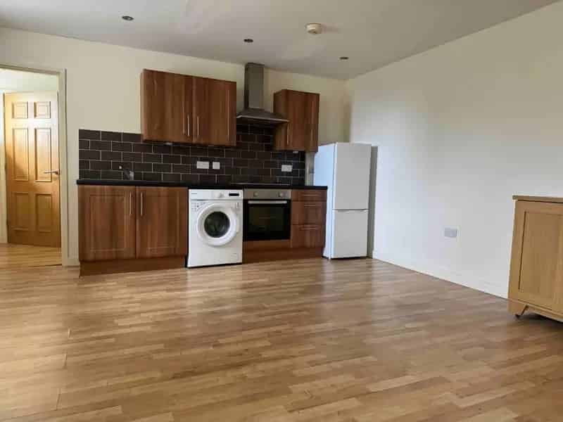 2 Bedroom Flat To Let Sheffield 743 SQ FT