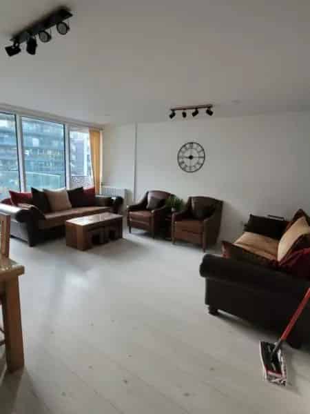 3 Bedroom Duplex Apartment with 2 Bathrooms and 4 Storage Rooms