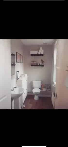4-Bed Townhouse Near Colchester Town  - Parking & Loft