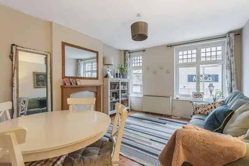 2 Bed Flat for Sale in Chesham Town Centre