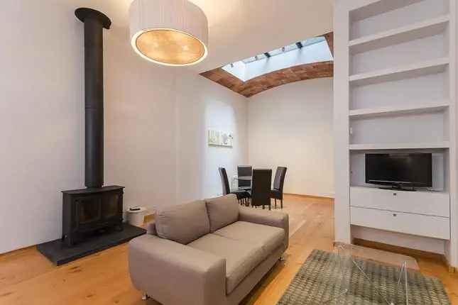 Mews house to rent in Ennismore Gardens Mews, London SW7