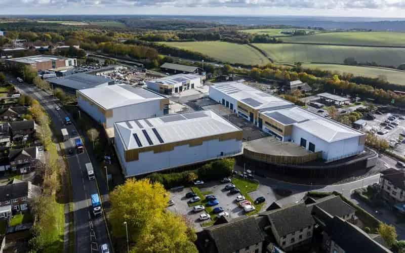 Crest Distribution Park: 8-Unit Warehouse Development near M40
