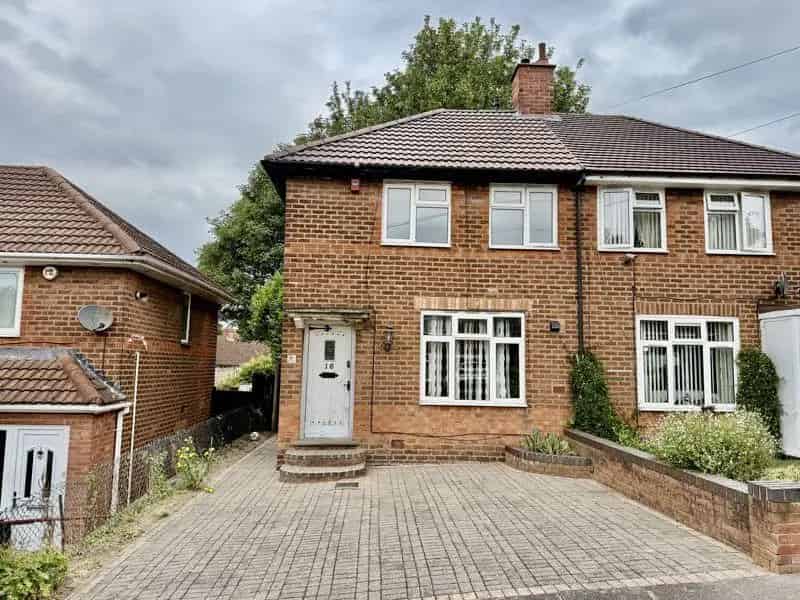 2 Bedroom Semi Detached House For Sale