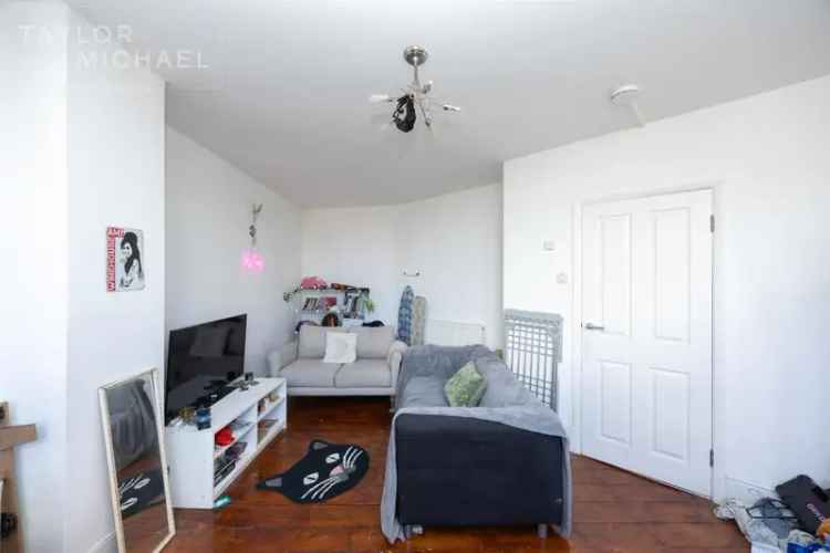 Large Two Bedroom Student Flat City Centre Furnished