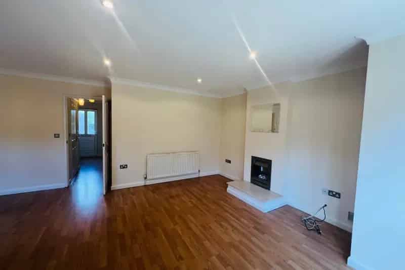 12 Month Tenancy Zero Deposit Guarantee Available