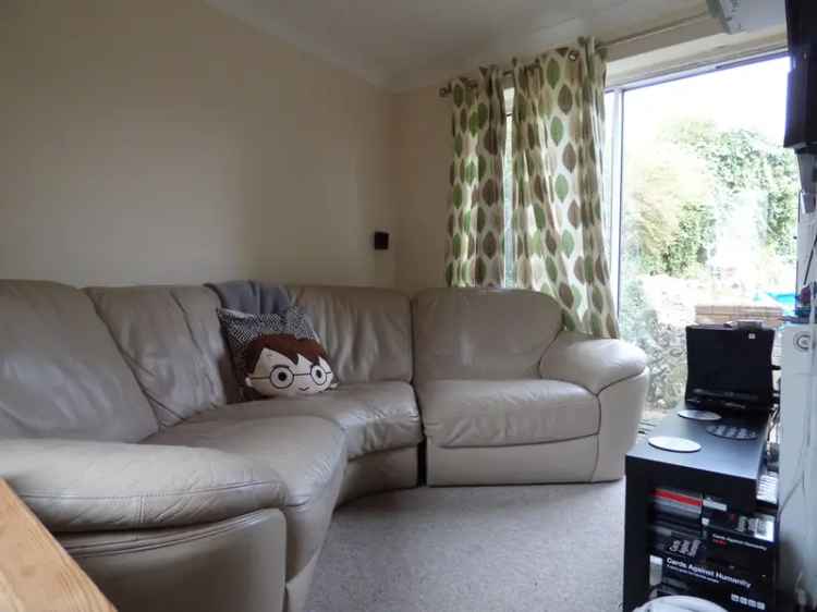 Semi-detached house For Rent in Winchester, England