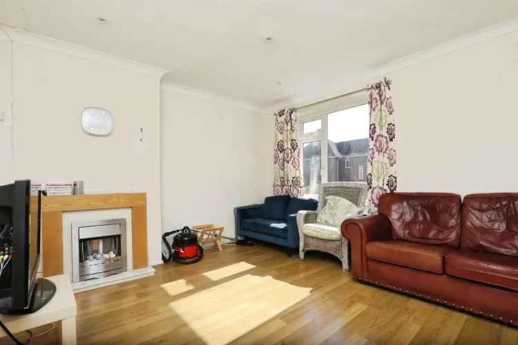 Four Bedroom Semi Detached House Near University
