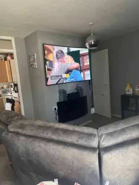 Apartment with Included Heating