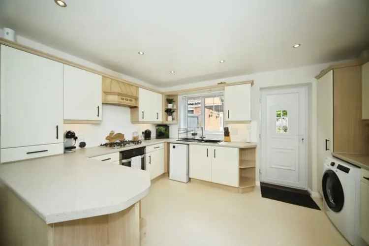 Four Bedroom Family Home Taunton
