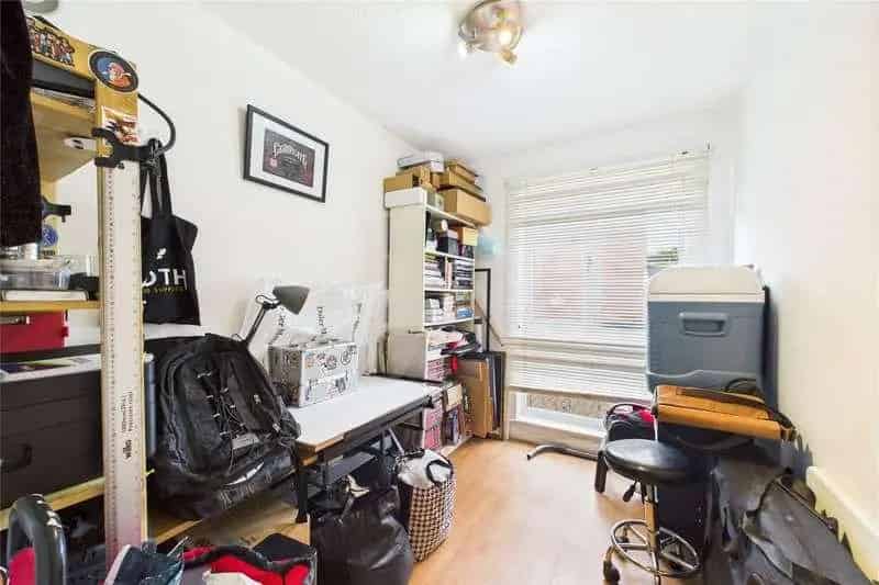 2 Bed Flat for Sale - Ground Floor Apartment with Parking