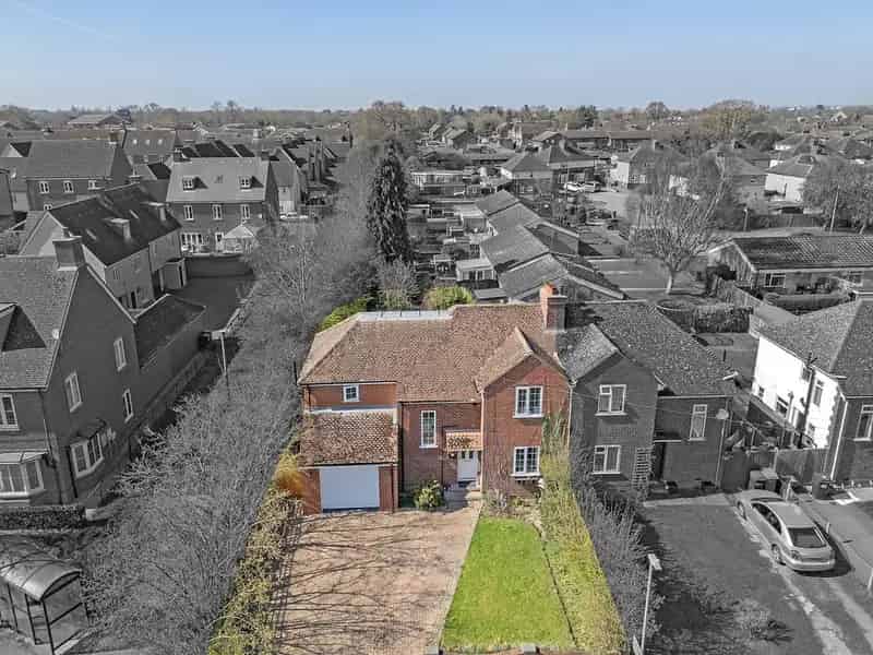 4 Bedroom Semi Detached House For Sale