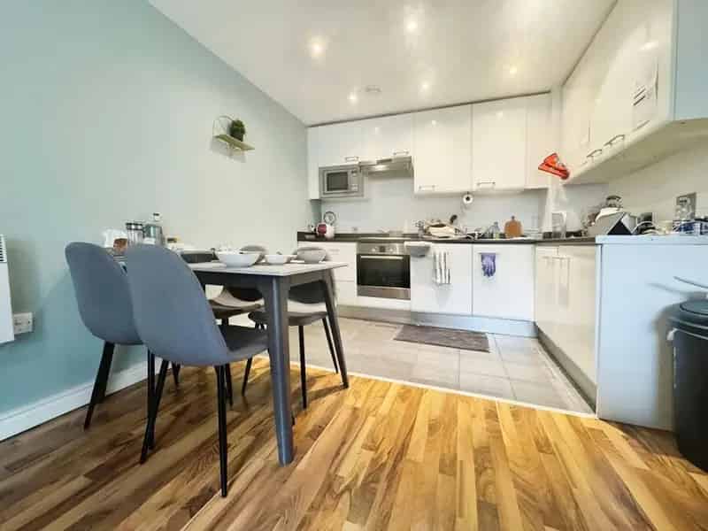 2 Bed Furnished Apartment Manchester Southern Gateway - Available 08-09-2025