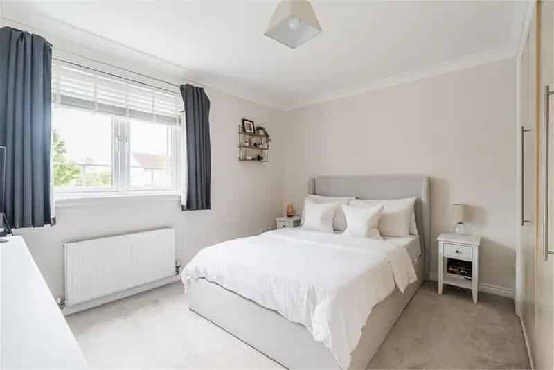 2 Bed Flat Tranent Modern Well Maintained First Time Buyers