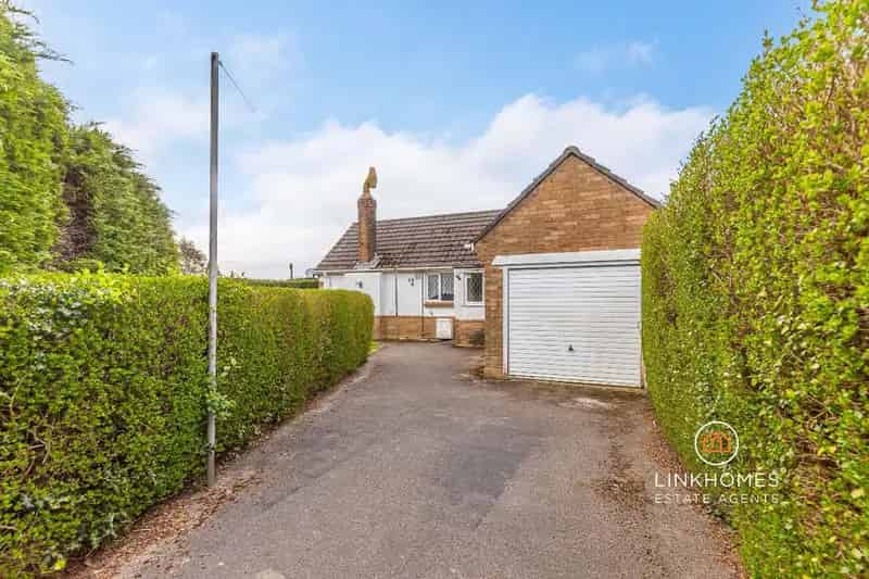 2 Bed Detached Bungalow For Sale - Renovation Potential