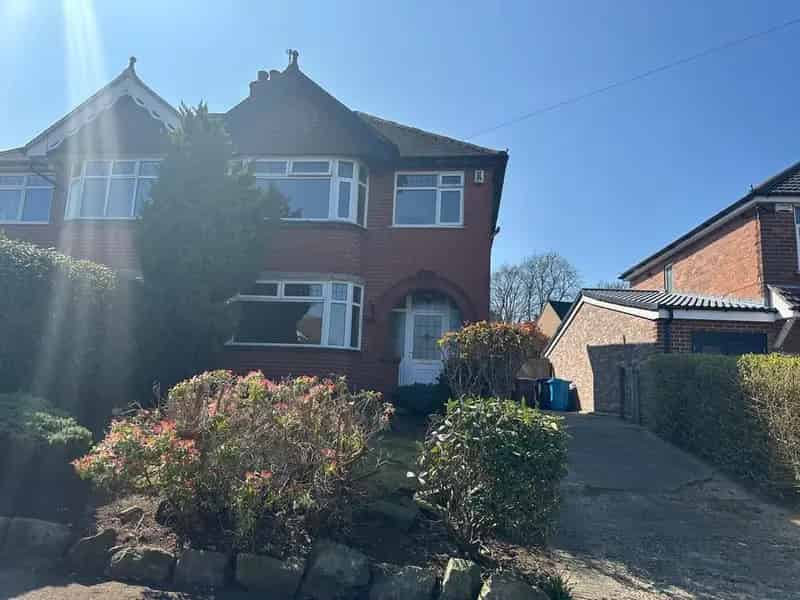 3 Bedroom Detached House to Rent