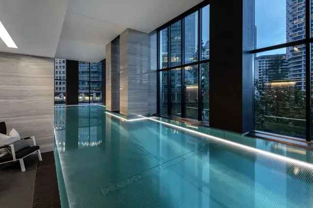 Flat for sale in South Quay Plaza, Marsh Wall, Canary Wharf, London E14