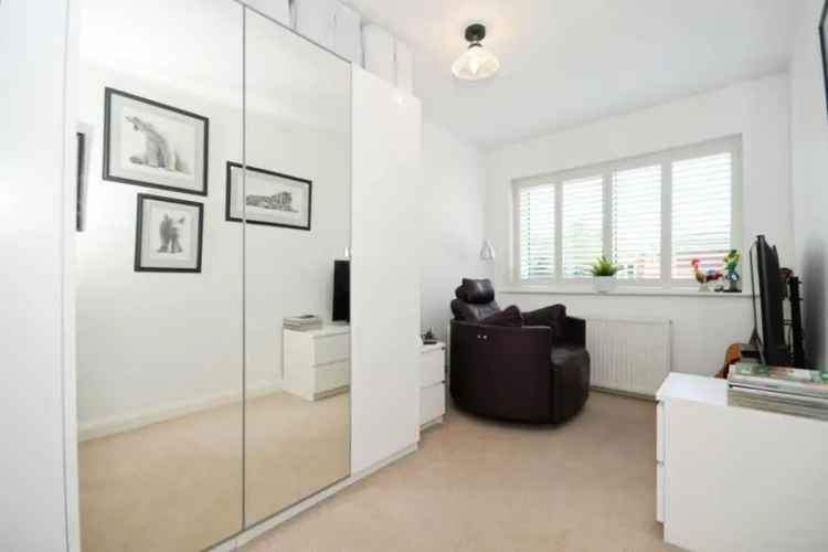 2 Bed Refurbished House for Sale Double Garage Parking