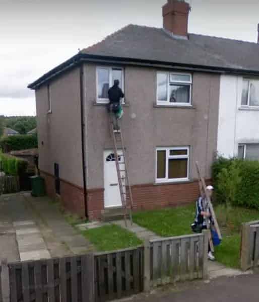 3 Bedroom House Birkenshaw Near Birstall Schools Driveway Shed Outhouse
