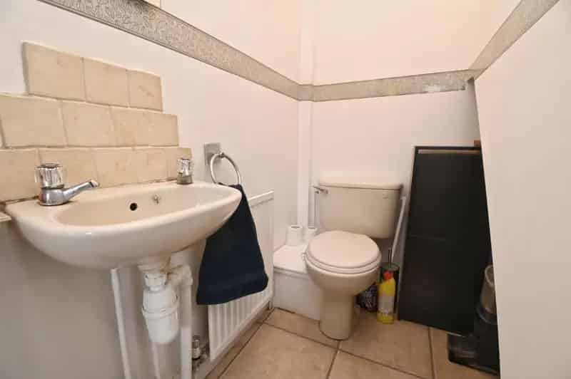 3 Bed Semi-Detached House For Sale