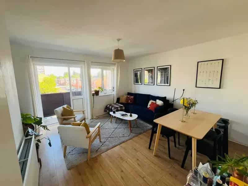 2 Bed Flat to Rent Manchester City Centre Near Oxford Road
