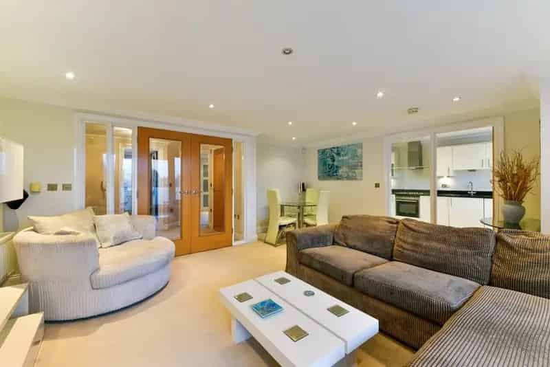 2 Bedroom Apartment near Stanmore Station