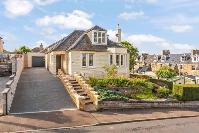 4 Bedroom Detached House For Sale Near Portobello Beach