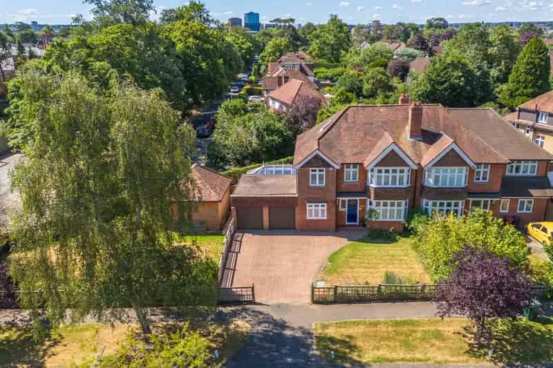 5 Bedroom Semi Detached House to Rent Caversham