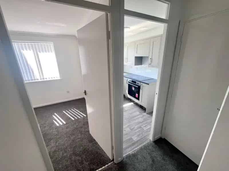 1 Bedroom Flat To Let Available May 2025