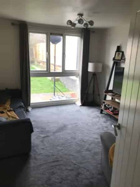 2 Bedroom House with Large Rooms and Massive Kitchen Dining Area