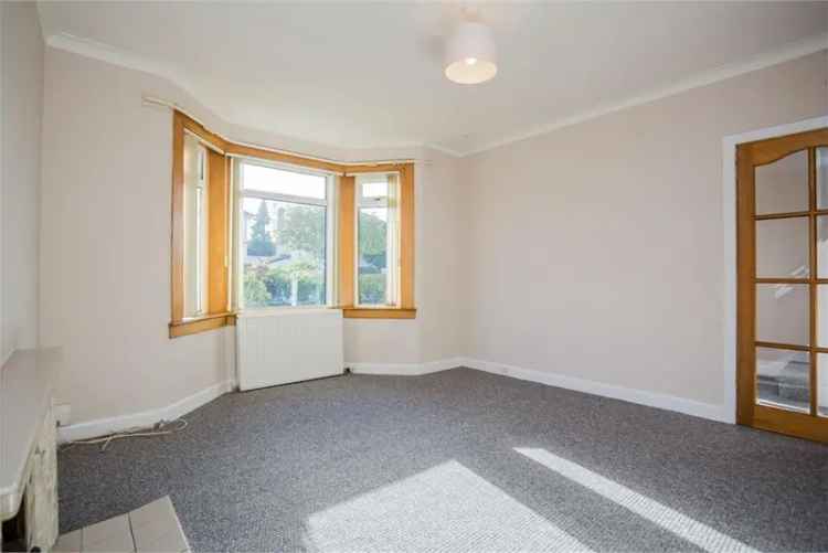 3 Bed Semi Detached House with 2 Reception Rooms