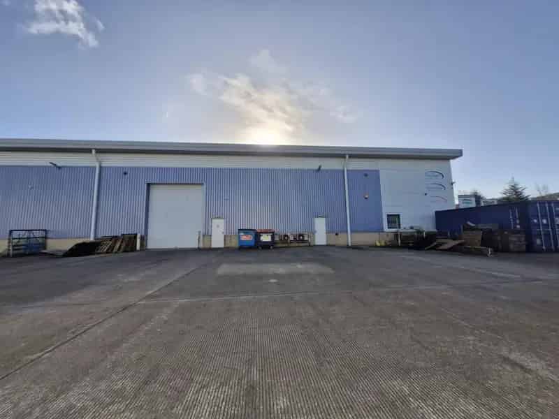 Industrial Trade Unit To Let Near J34 A1M