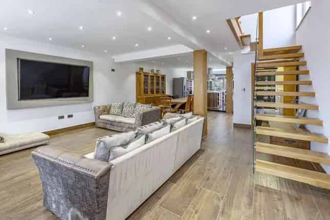 3 Bedroom House for Sale in Dollis Hill London NW2 Near Gladstone Park