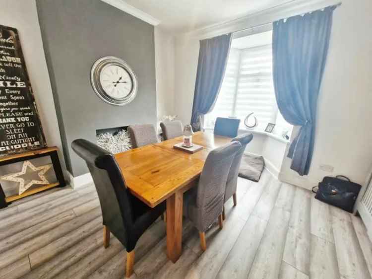 3 Bedroom End Terrace House For Sale