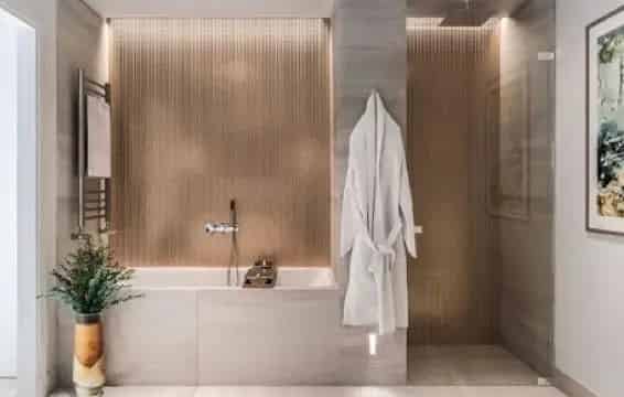 Townhouses for Sale in Chiswick High Road London W4